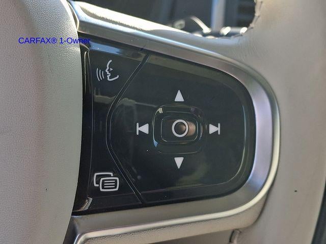 2023 Volvo XC90 B5 AWD Core 7P