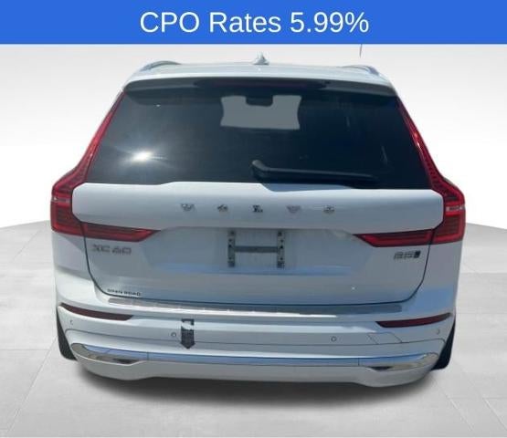 2023 Volvo XC60 B5 AWD Ultimate Bright Theme