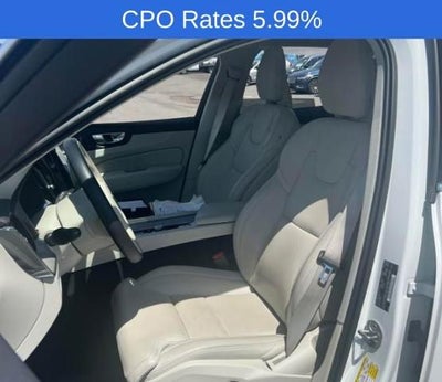 2023 Volvo XC60 B5 AWD Ultimate Bright Theme
