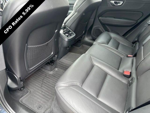2023 Volvo XC60 B5 AWD Ultimate Bright Theme