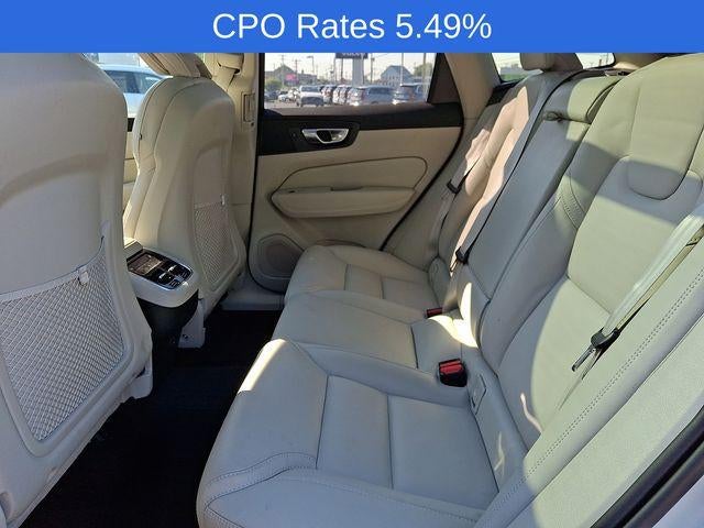 2023 Volvo XC60 B5 AWD Ultimate Bright Theme