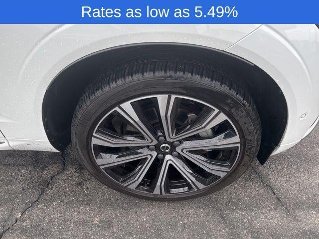 2023 Volvo XC60 B5 AWD Ultimate Bright Theme