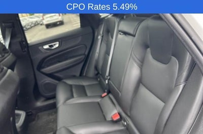 2024 Volvo XC60 B5 AWD Core Dark Theme
