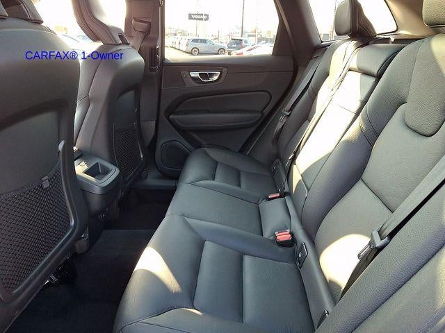 2022 Volvo XC60 B5 AWD Momentum