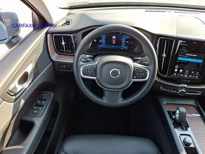 2022 Volvo XC60 B5 AWD Momentum