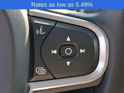 2022 Volvo XC60 B5 AWD Momentum