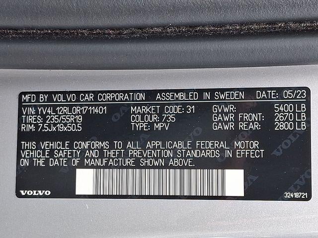 2024 Volvo XC60 B5 AWD Plus Dark Theme