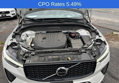 2024 Volvo XC60 B5 AWD Plus Dark Theme