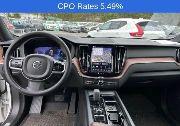 2024 Volvo XC60 B5 AWD Plus Dark Theme