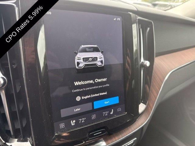 2024 Volvo XC60 B5 AWD Plus Dark Theme
