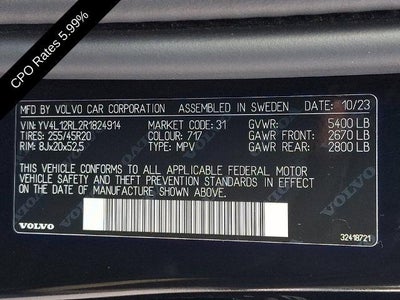 2024 Volvo XC60 B5 AWD Plus Dark Theme