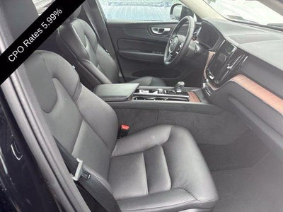 2024 Volvo XC60 B5 AWD Plus Dark Theme