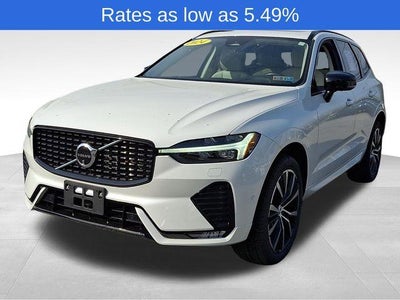 2024 Volvo XC60 B5 AWD Plus Dark Theme
