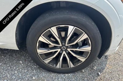 2024 Volvo XC60 B5 AWD Plus Dark Theme