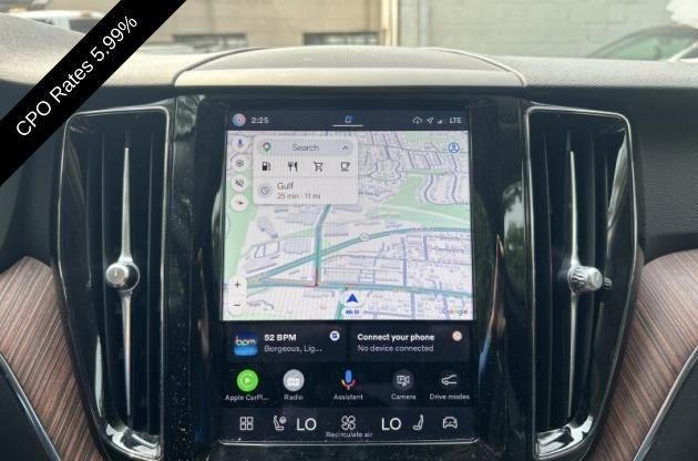 2024 Volvo XC60 B5 AWD Plus Dark Theme