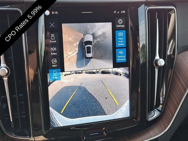 2024 Volvo XC60 B5 AWD Plus Dark Theme