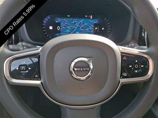 2024 Volvo XC60 B5 AWD Plus Dark Theme