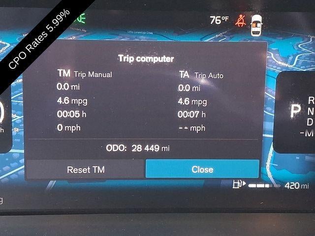 2024 Volvo XC60 B5 AWD Plus Dark Theme