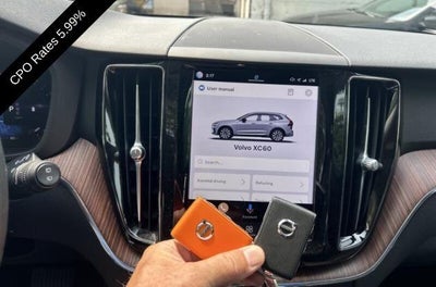 2024 Volvo XC60 B5 AWD Plus Dark Theme