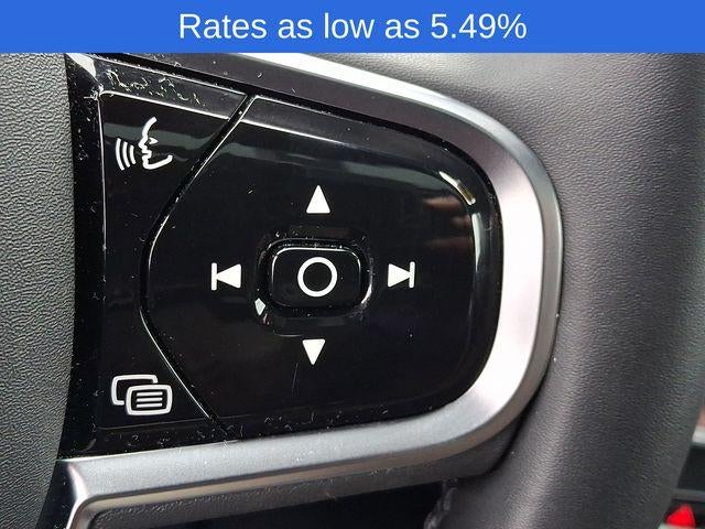 2024 Volvo XC60 B5 AWD Plus Dark Theme