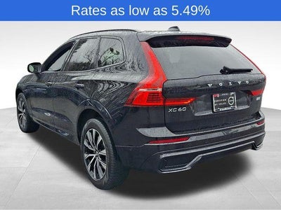 2024 Volvo XC60 B5 AWD Plus Dark Theme