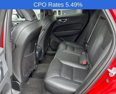 2024 Volvo XC60 B5 AWD Plus Dark Theme