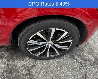 2024 Volvo XC60 B5 AWD Plus Dark Theme