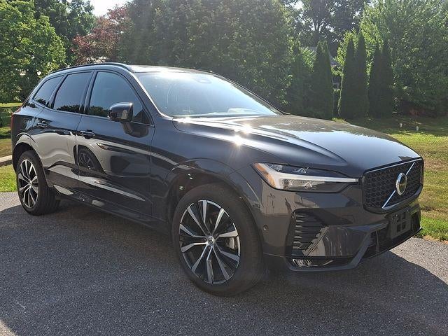2024 Volvo XC60 B5 AWD Plus Dark Theme