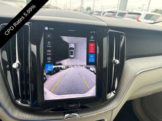 2024 Volvo XC60 B5 AWD Plus Dark Theme