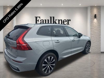 2024 Volvo XC60 B5 AWD Plus Dark Theme