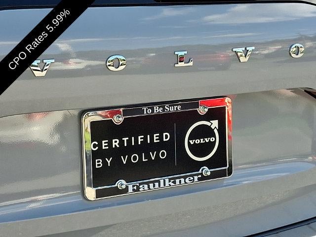 2024 Volvo XC60 B5 AWD Ultimate Dark Theme