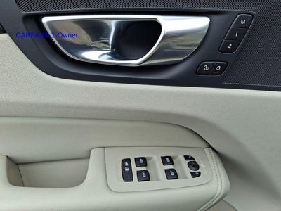 2023 Volvo XC60 B5 AWD Plus Bright Theme