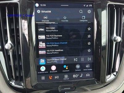 2023 Volvo XC60 B5 AWD Plus Bright Theme