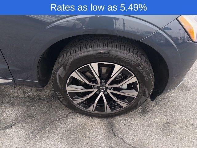 2023 Volvo XC60 B5 AWD Plus Bright Theme