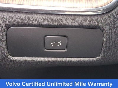 2023 Volvo XC60 B5 AWD Plus Bright Theme