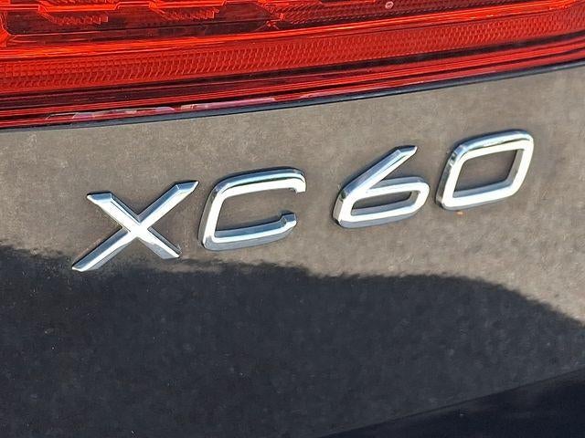 2023 Volvo XC60 B5 AWD Plus Bright Theme