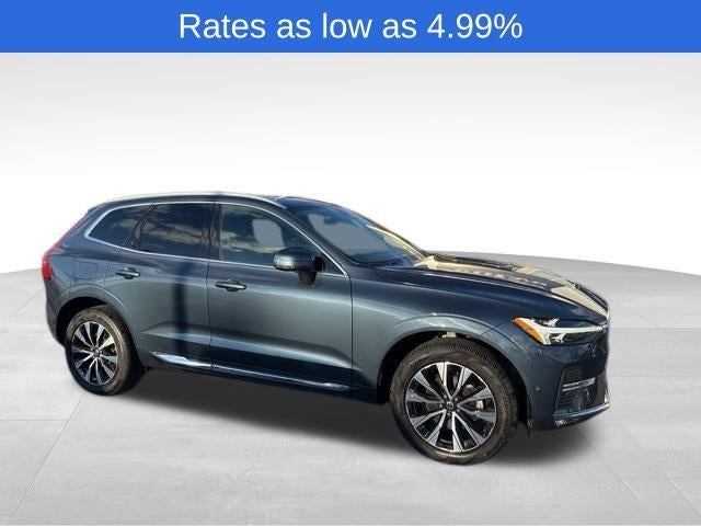 2023 Volvo XC60 B5 AWD Plus Bright Theme