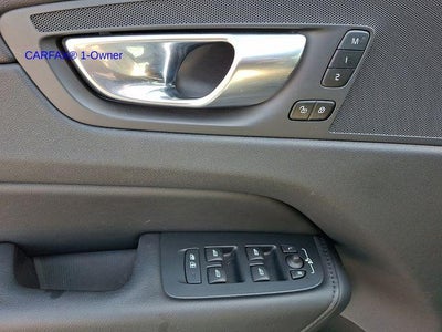 2023 Volvo XC60 B5 AWD Plus Bright Theme