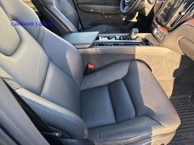 2023 Volvo XC60 B5 AWD Plus Bright Theme