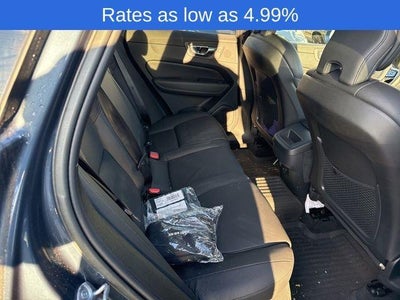 2023 Volvo XC60 B5 AWD Plus Bright Theme