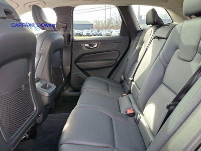 2023 Volvo XC60 B5 AWD Plus Bright Theme