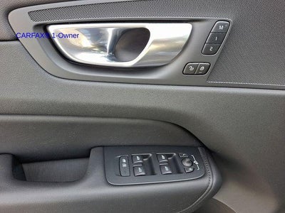 2023 Volvo XC60 B5 AWD Plus Bright Theme