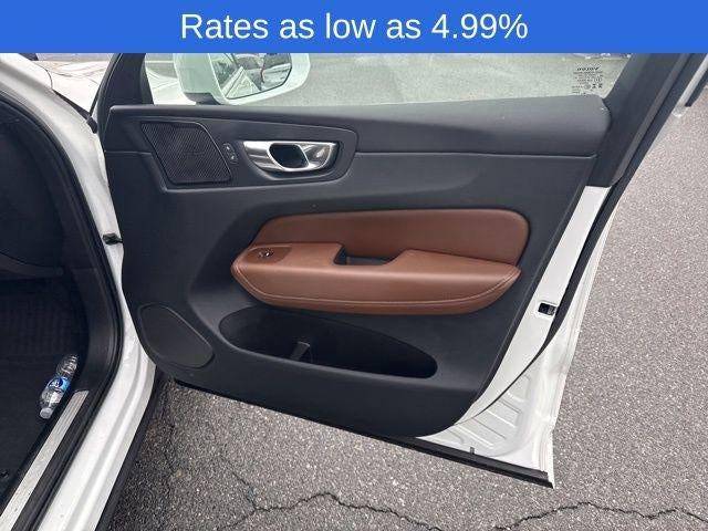 2023 Volvo XC60 B5 AWD Plus Bright Theme