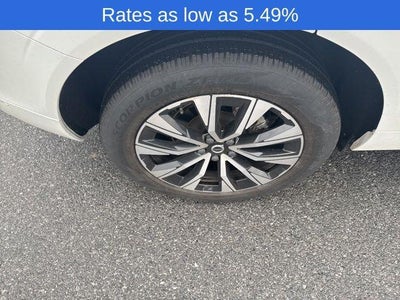 2023 Volvo XC60 B5 AWD Plus Bright Theme