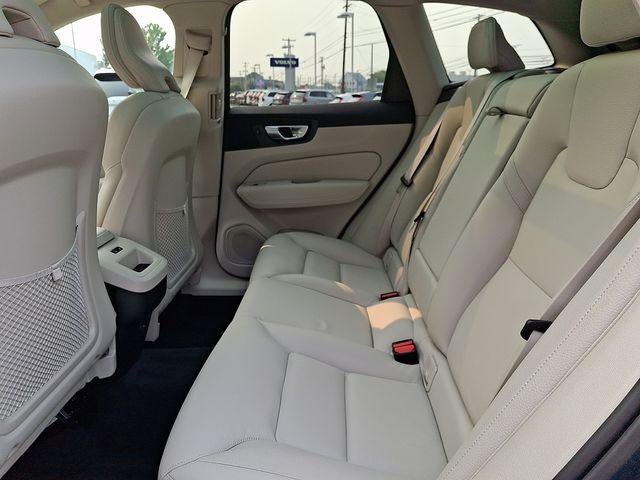 2023 Volvo XC60 B5 AWD Core
