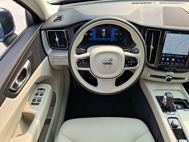 2023 Volvo XC60 B5 AWD Core