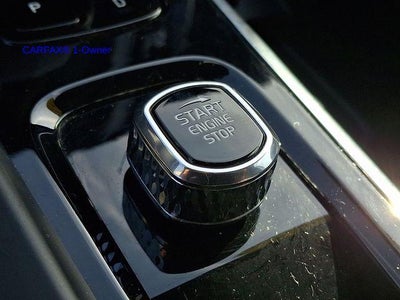 2023 Volvo XC60 B5 AWD Plus Dark Theme