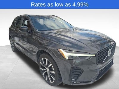 2023 Volvo XC60 B5 AWD Plus Dark Theme