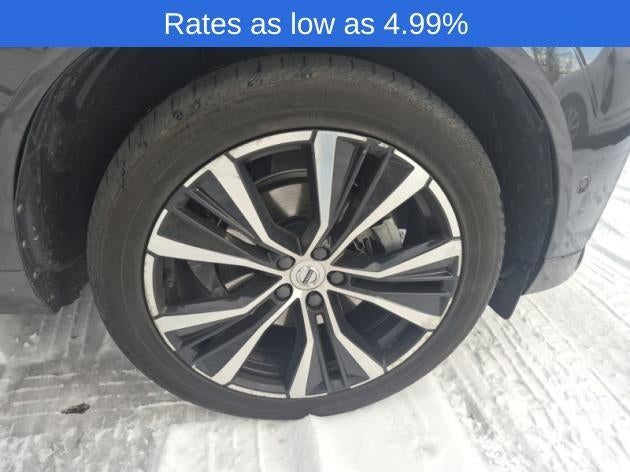 2023 Volvo XC60 B5 AWD Plus Dark Theme