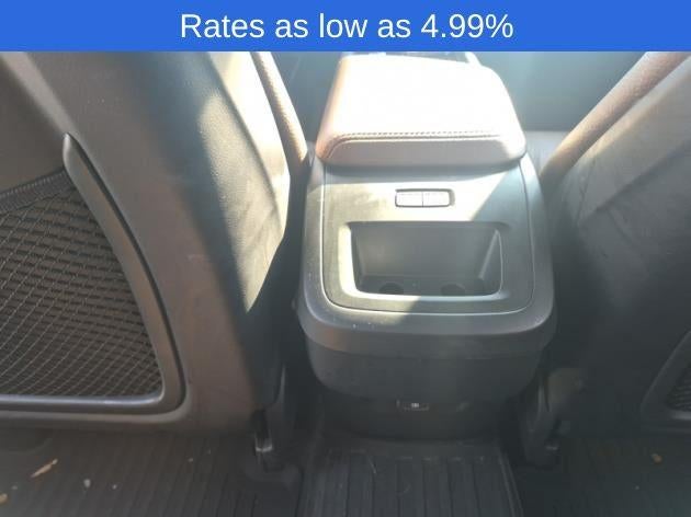 2023 Volvo XC60 B5 AWD Plus Dark Theme